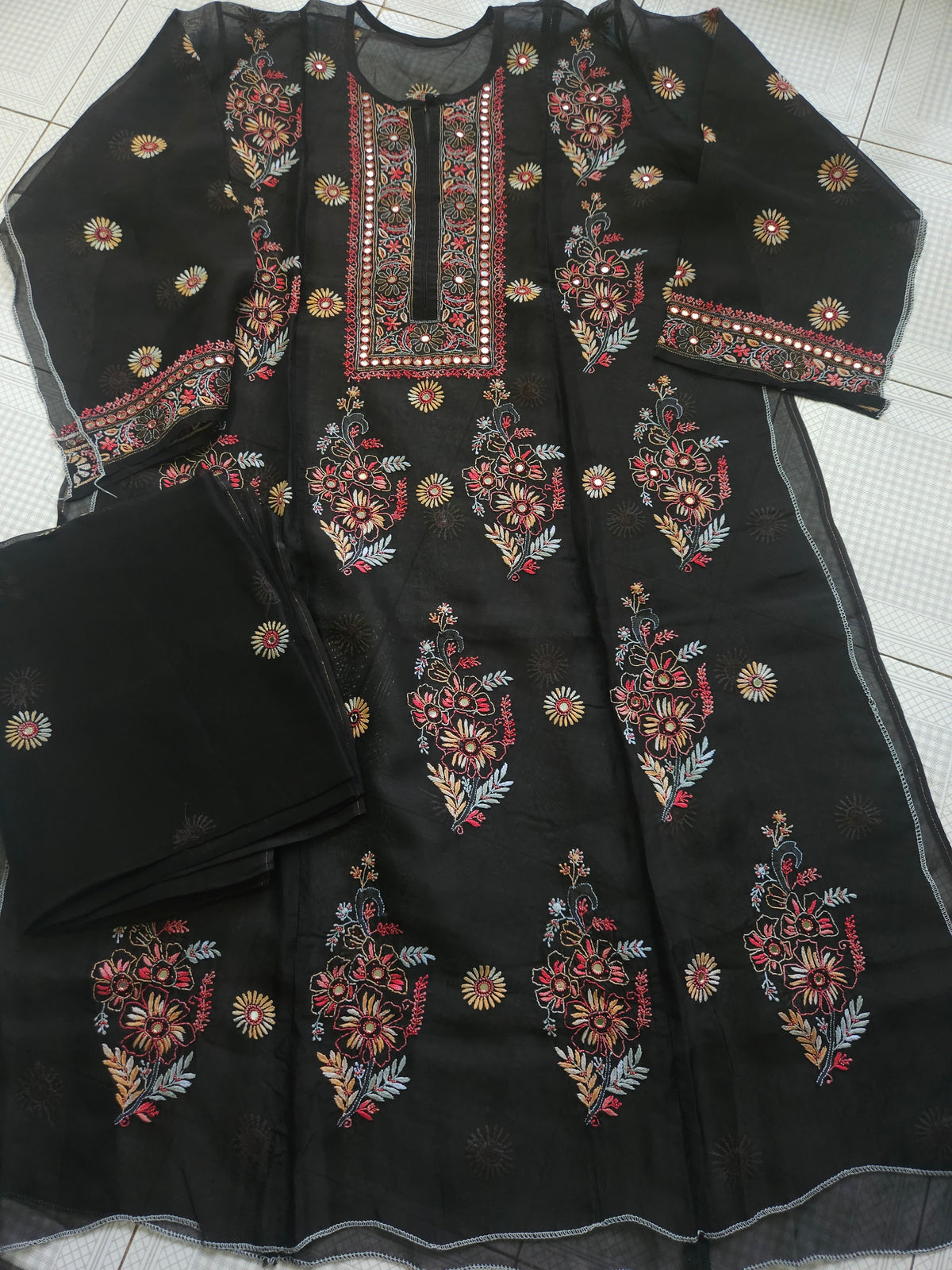 2Piece Organza Silk Chikankari Suit Set PSC167