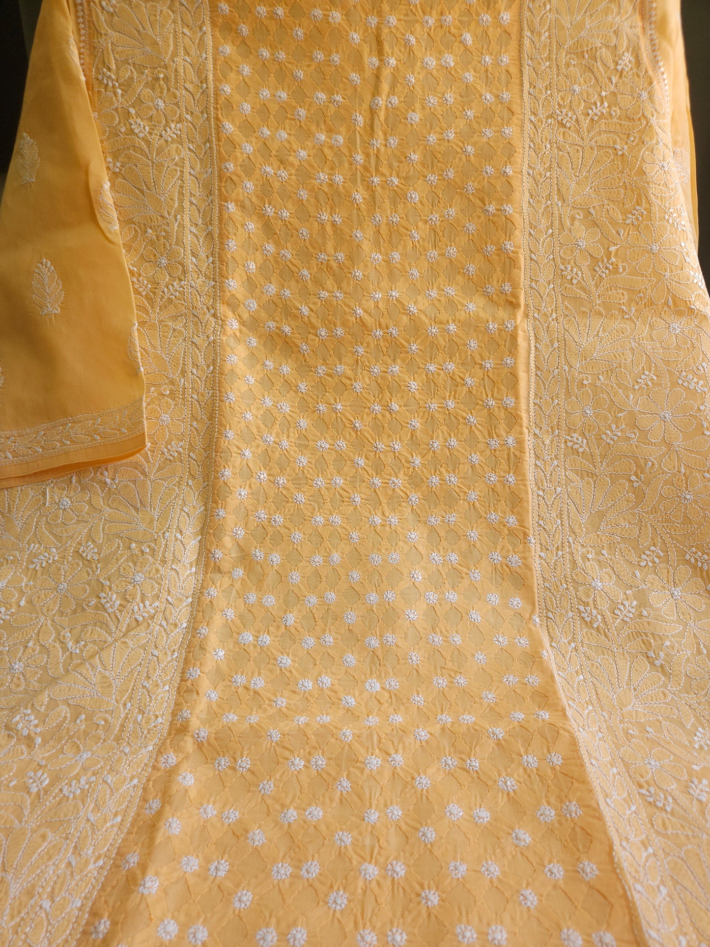 Cotton Voil Daraz Chikankari Kurti