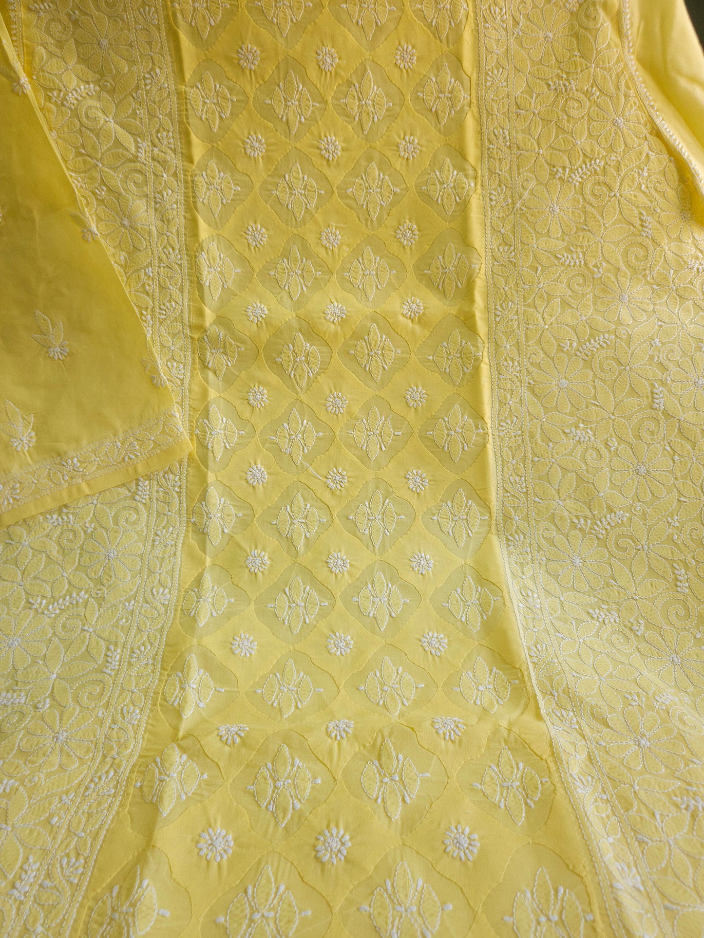 Cotton Voil Daraz Chikankari Kurti