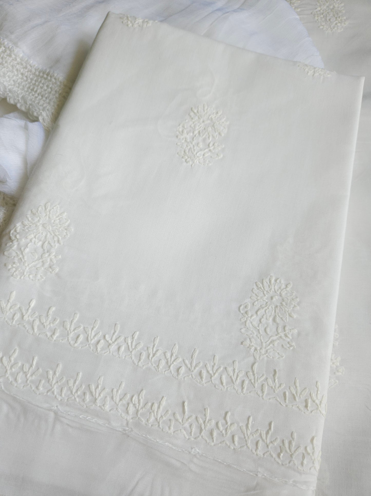 Cotton 3-Piece Chikankari Suif (PSC189)