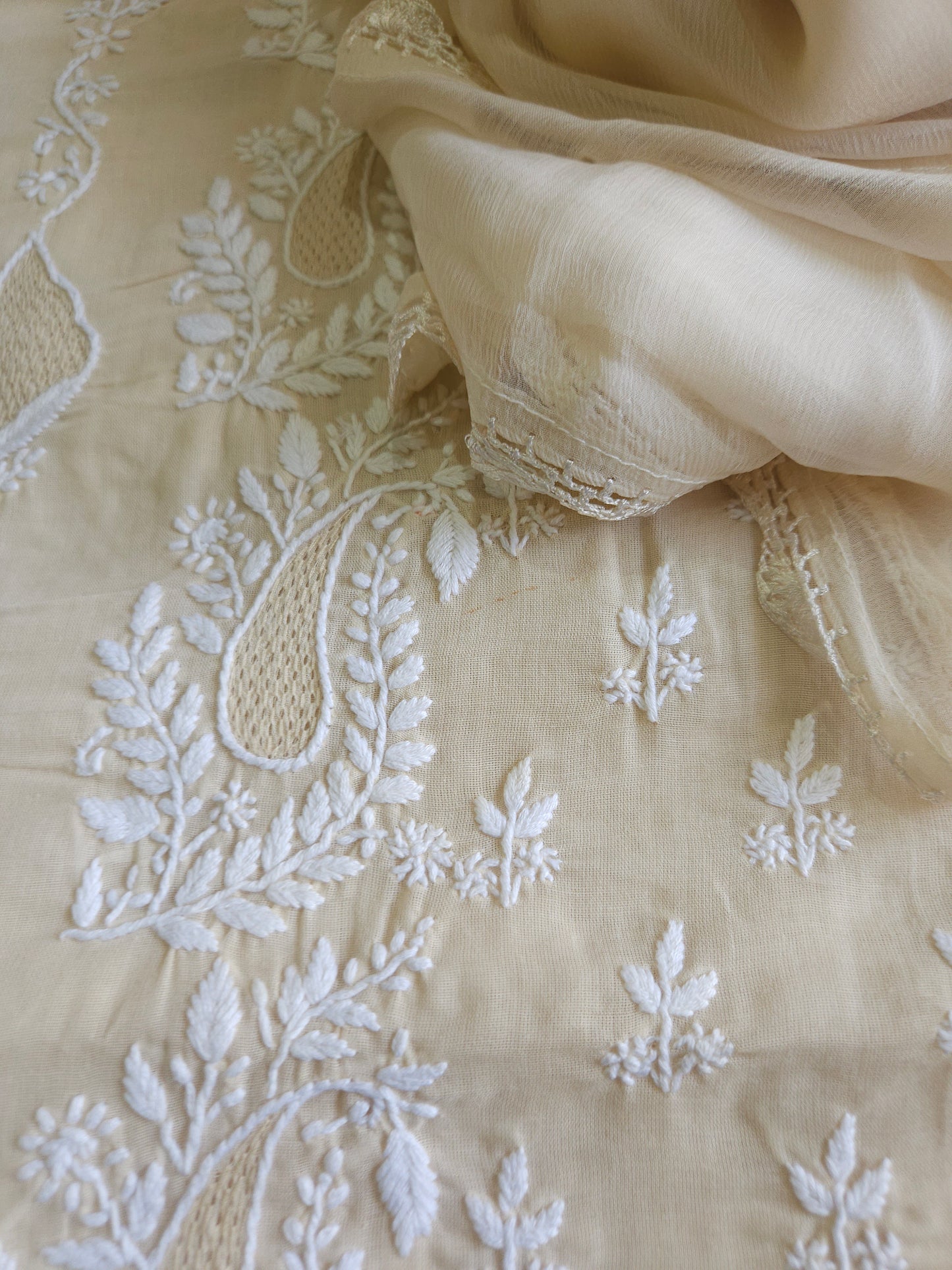 Soft Cotton 3Piece Unstiched Chikankari Suit